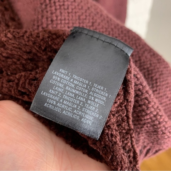 Angel Of The North Anthropologie Maroon Evenie Crochet Cardigan XS - Picture 11 of 11